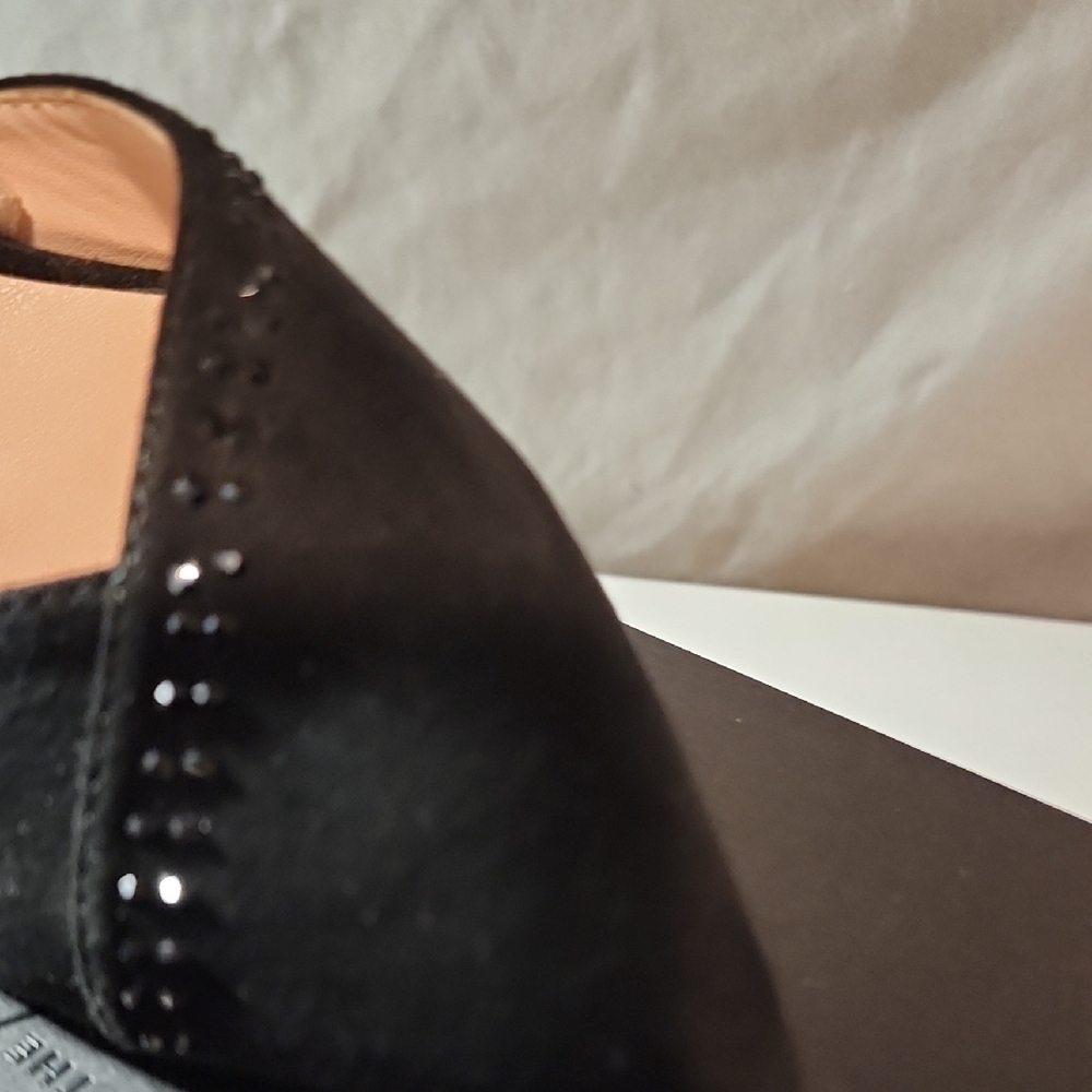 Chinese Laundry Black Heels In Size 6.5 with Elegant Pointed Toe & Little Bling - Picture 6 of 7